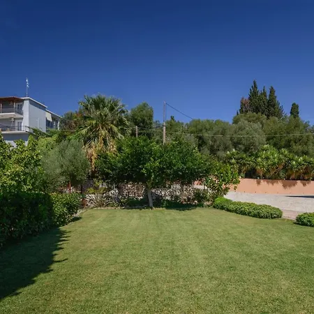 Vivian's Endless View Apartment Svoronata